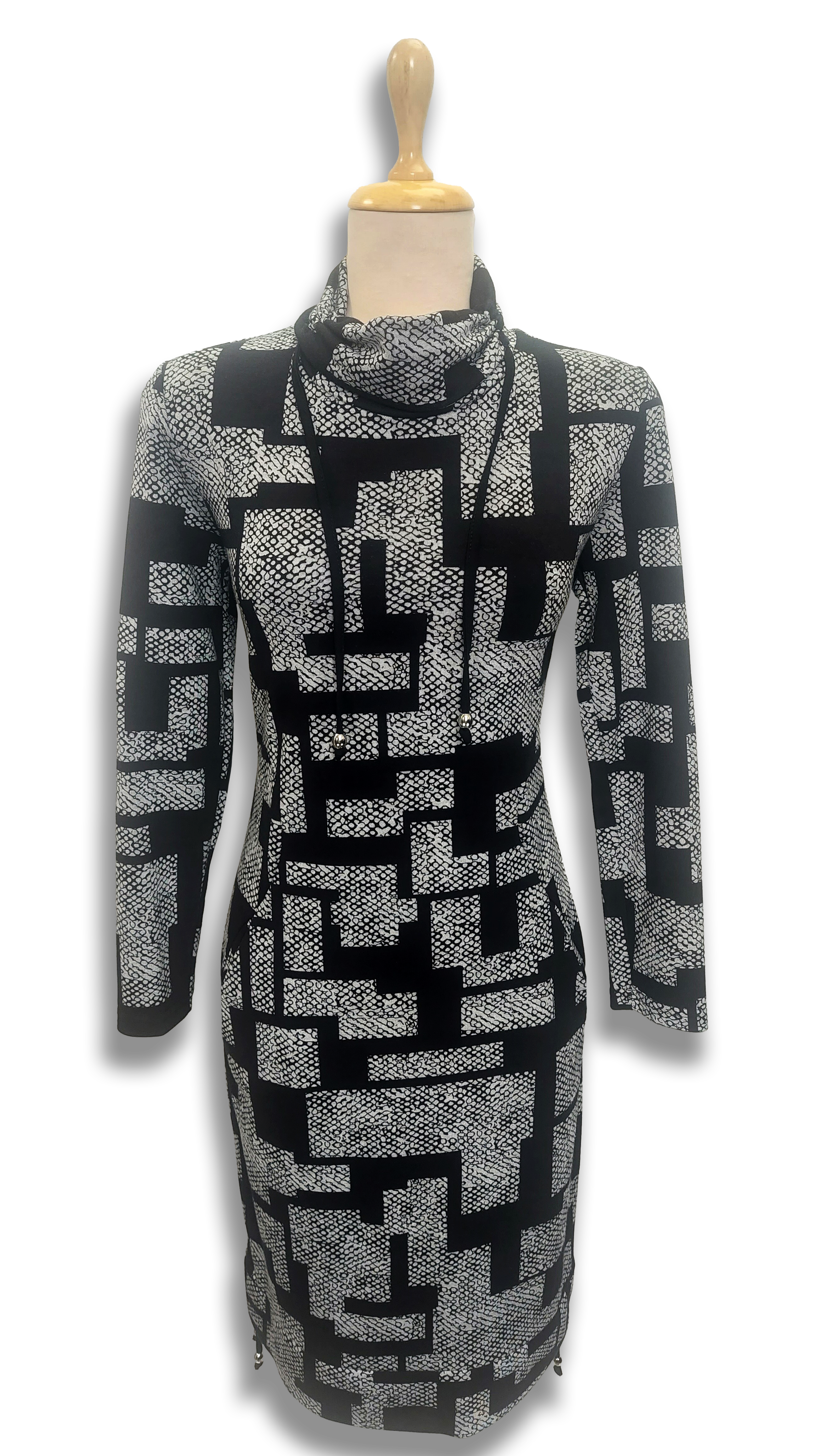Réka pocket black and white geometric dress product image