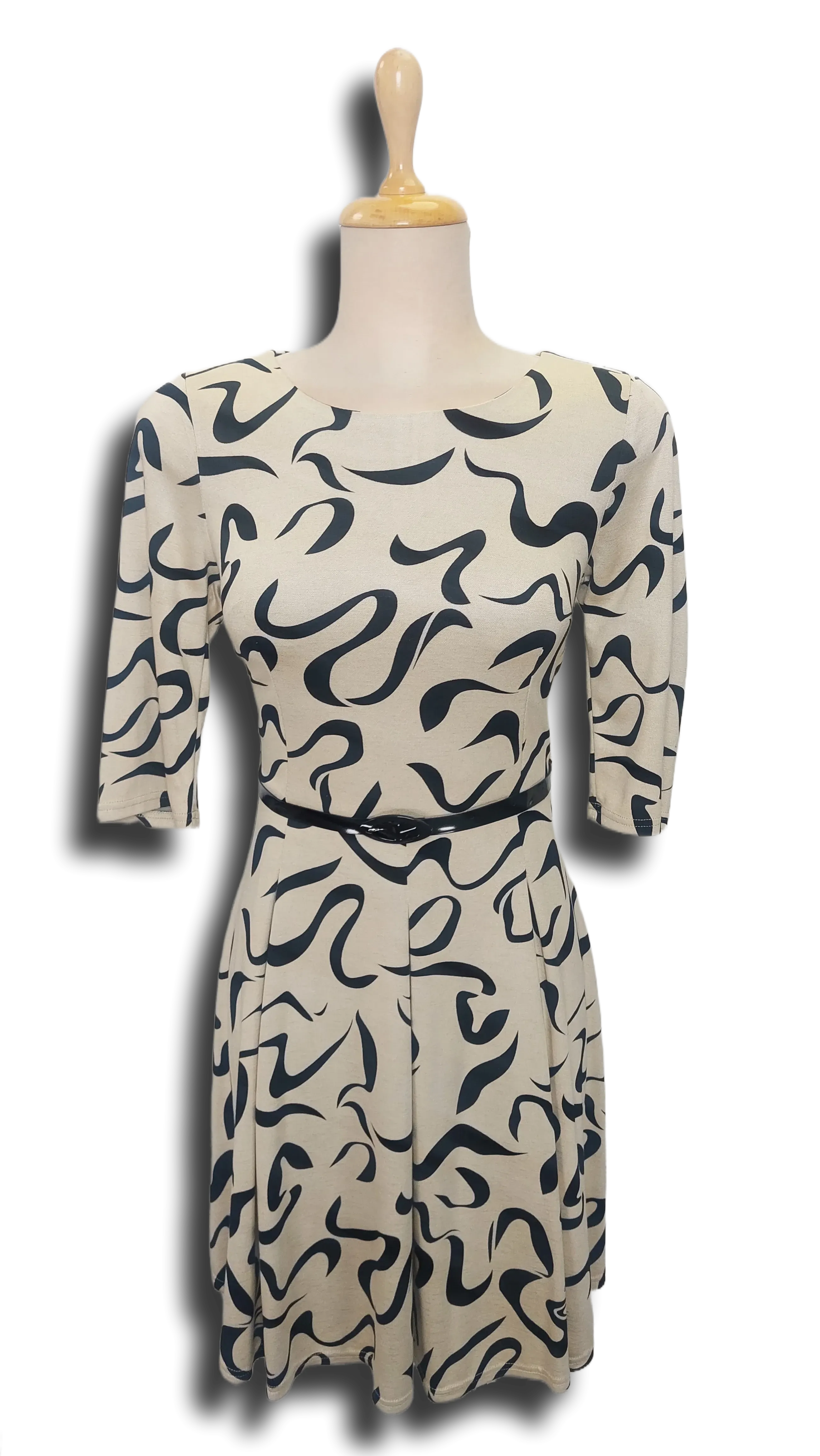 Anita butter-black pattern dress product image