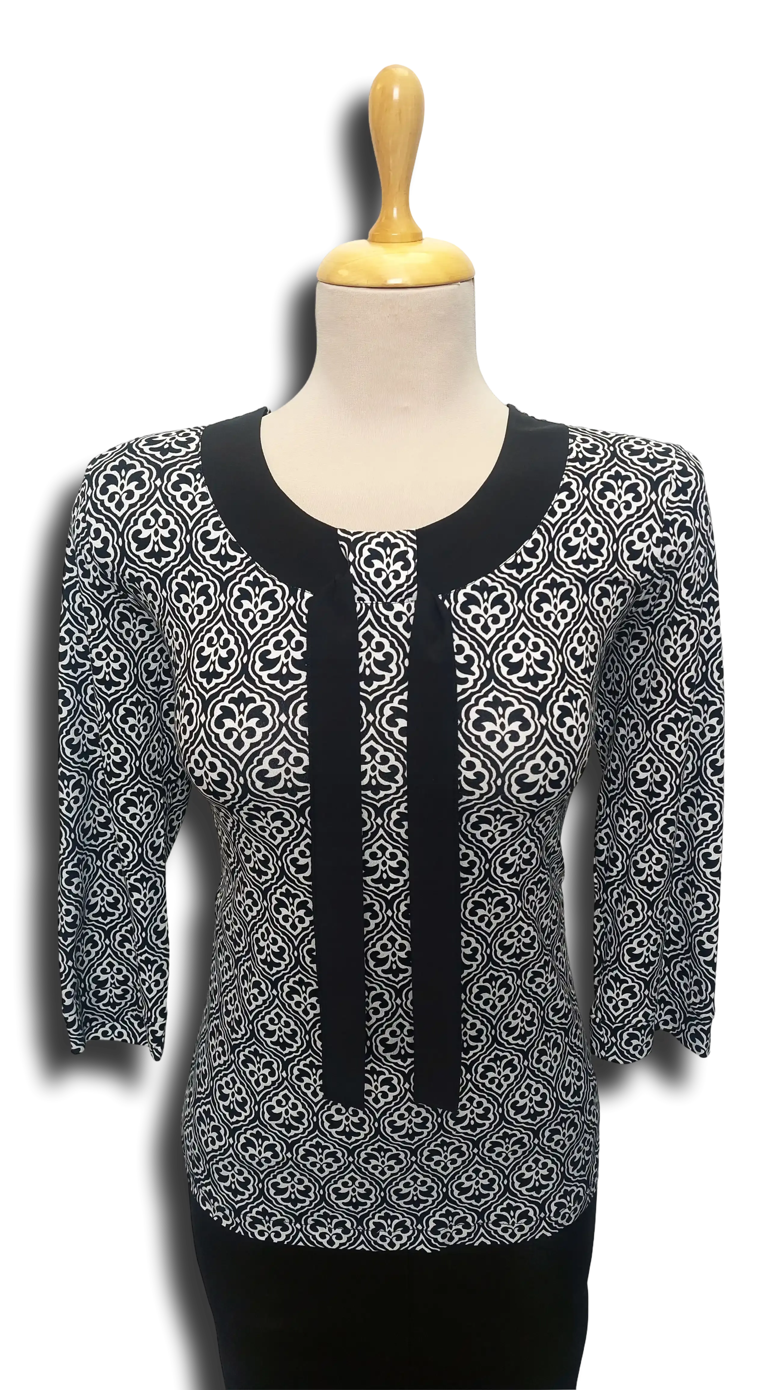 Márta black and white knitwear blouse product image
